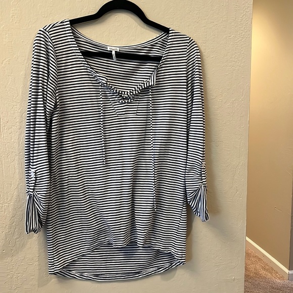 Splendid | Tops | Splendid Blue And White Striped Top | Poshmark
